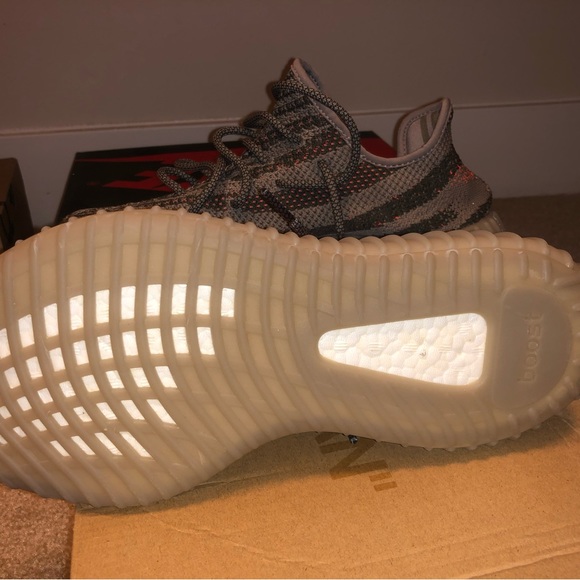 Adidas Yeezy Boost 350 v2 Beluga